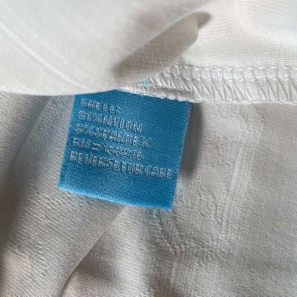 J. McLaughlin 3/4 Sleeve Catalina Cloth Textured Chainlink Top White Sz M V Neck - Picture 14 of 15